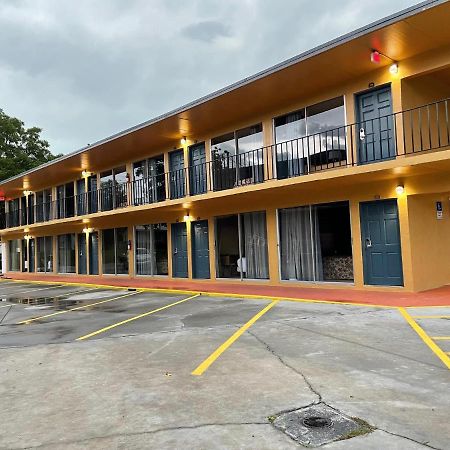 Royal Inn Live Oak Exterior foto